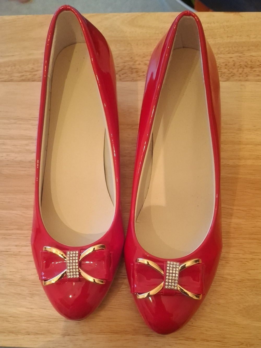 Red Patent Bow-Embellished Women's Flats